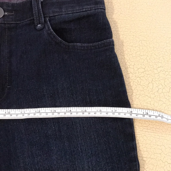 Gloria Vanderbilt Jean Capri Size 6 - Picture 6 of 7